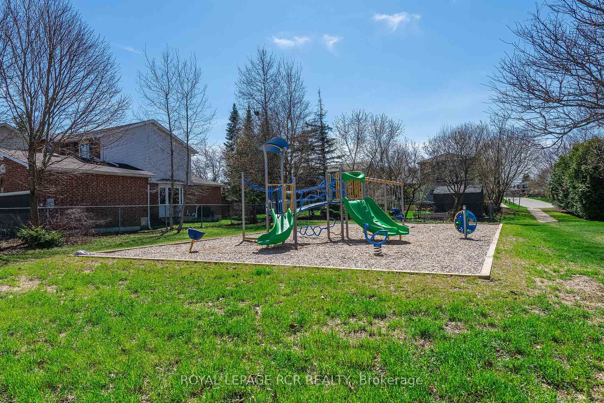 Photo 29 of 222 Walsh Crescent, Orangeville — HOMEH