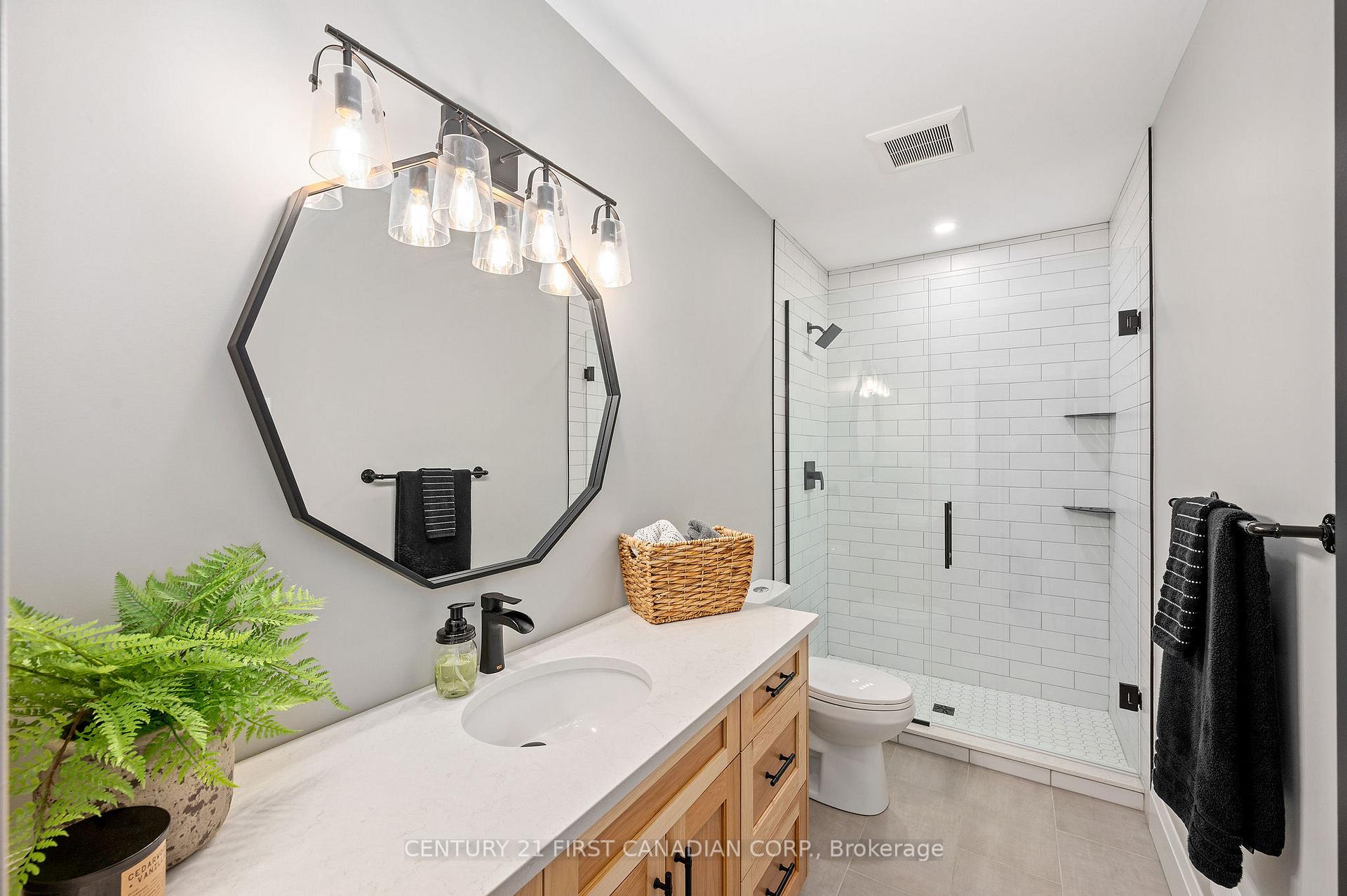 Photo 40 of 11752 Petty Street, North Middlesex, Rural North Middlesex — HOMEH
