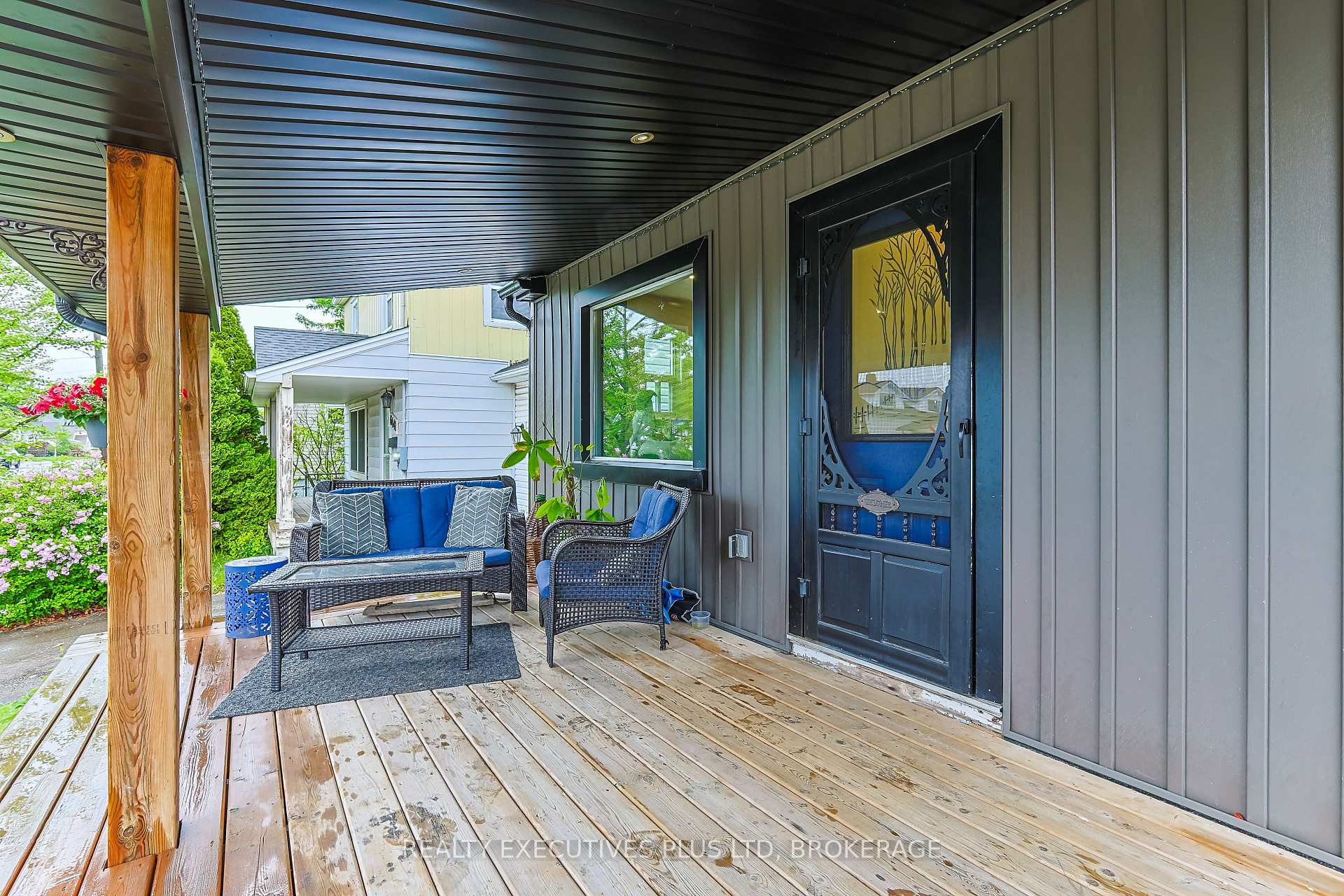 Photo 4 of 6435 Taylor Street, Niagara Falls, Dorchester — HOMEH