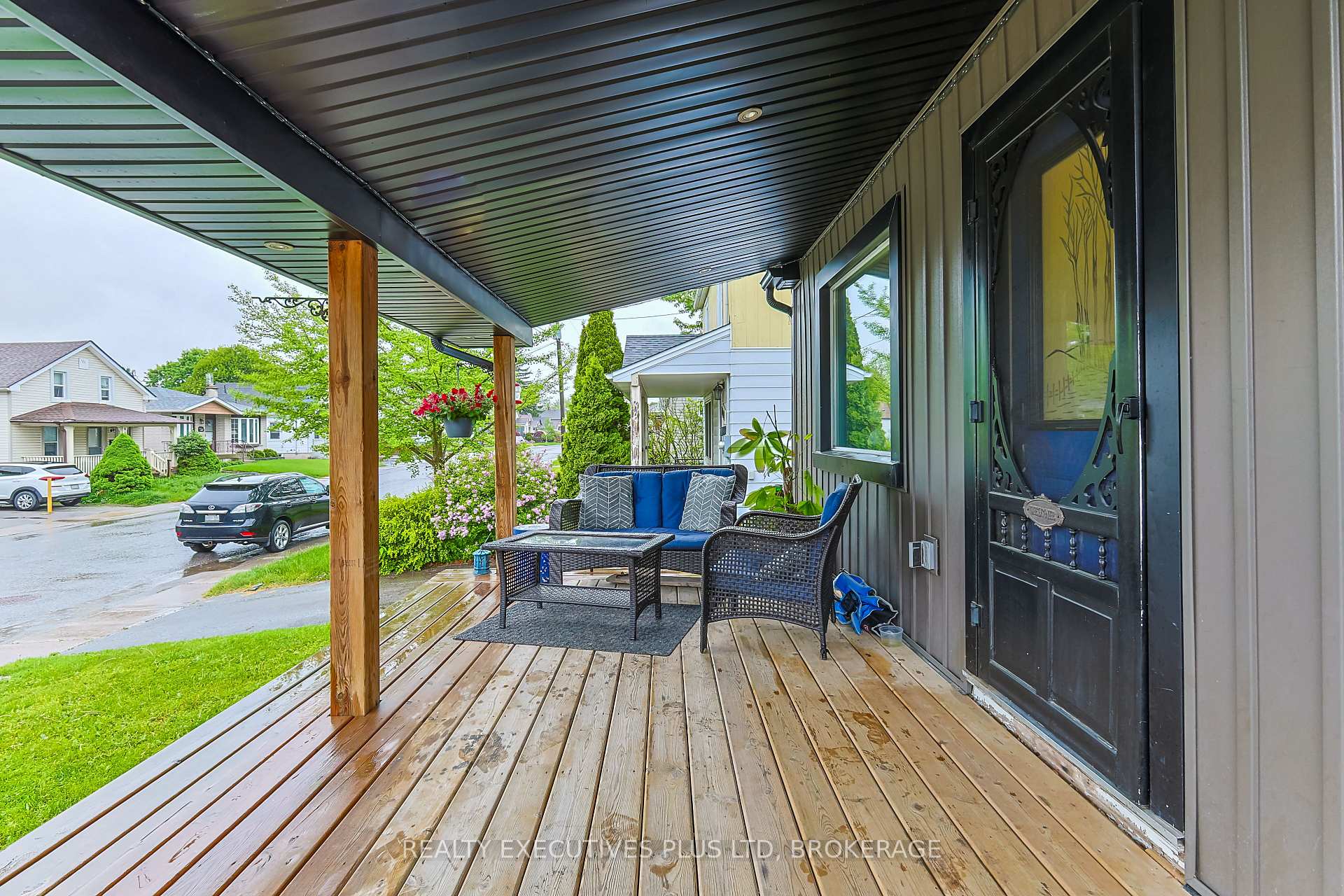 Photo 5 of 6435 Taylor Street, Niagara Falls, Dorchester — HOMEH