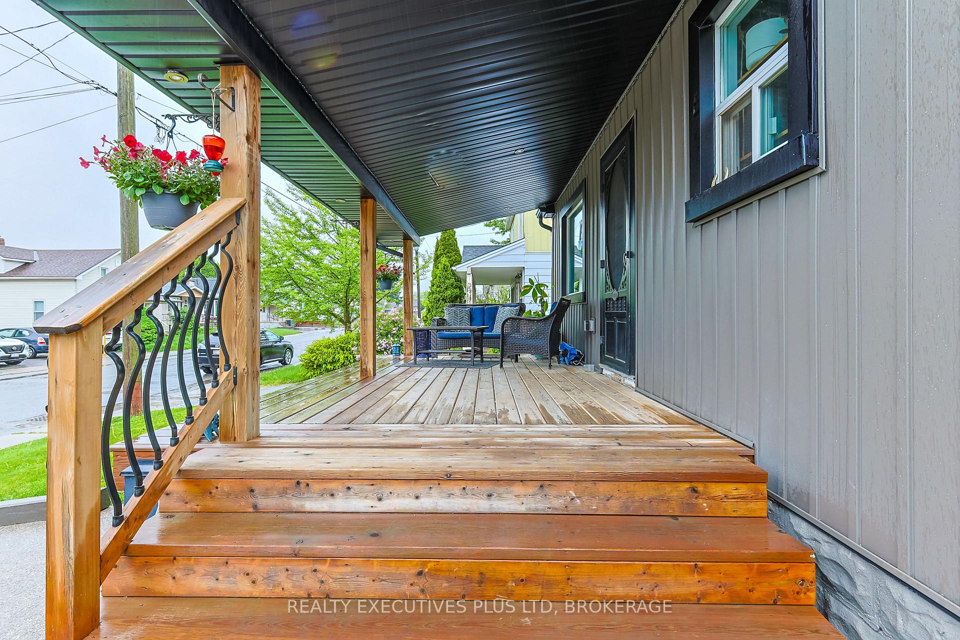 Photo 7 of 6435 Taylor Street, Niagara Falls, Dorchester — HOMEH