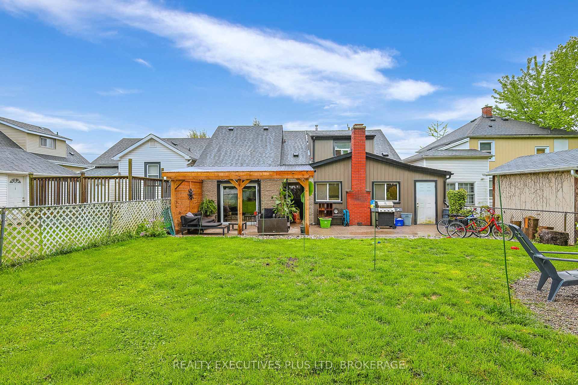 Photo 9 of 6435 Taylor Street, Niagara Falls, Dorchester — HOMEH