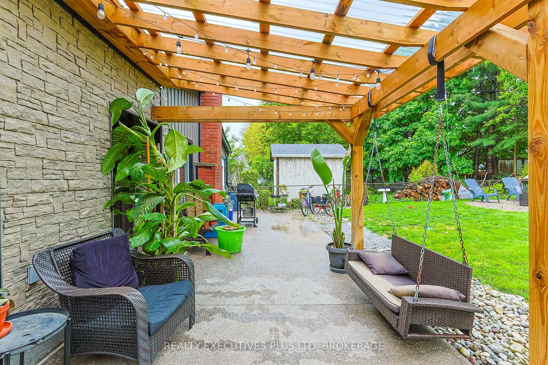 Photo 11 of 6435 Taylor Street, Niagara Falls, Dorchester — HOMEH