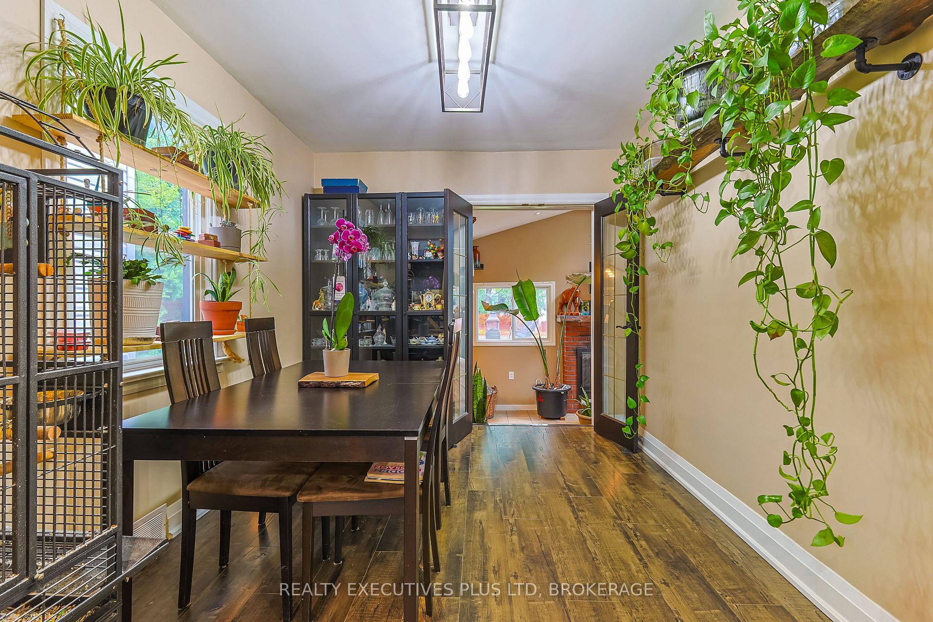 Photo 23 of 6435 Taylor Street, Niagara Falls, Dorchester — HOMEH