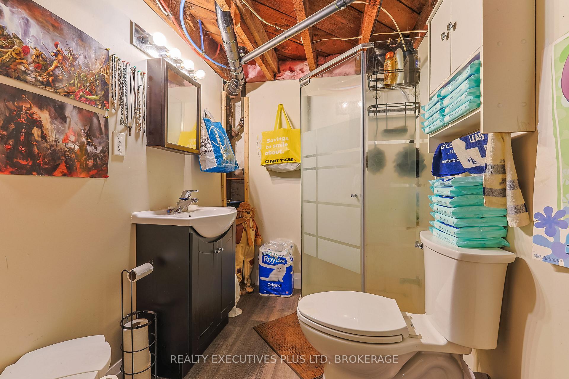 Photo 36 of 6435 Taylor Street, Niagara Falls, Dorchester — HOMEH