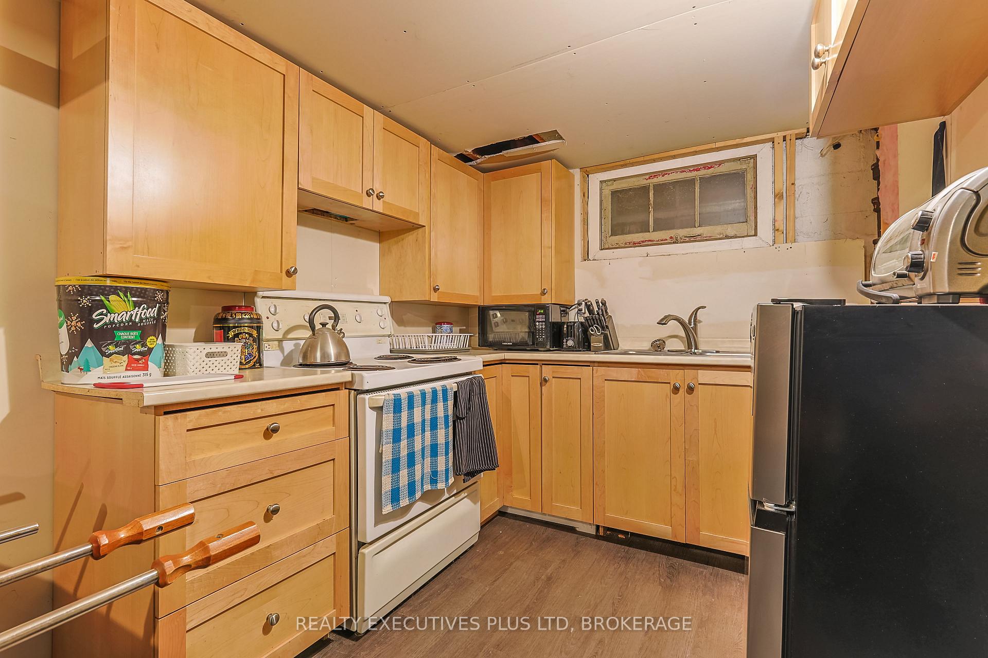 Photo 37 of 6435 Taylor Street, Niagara Falls, Dorchester — HOMEH