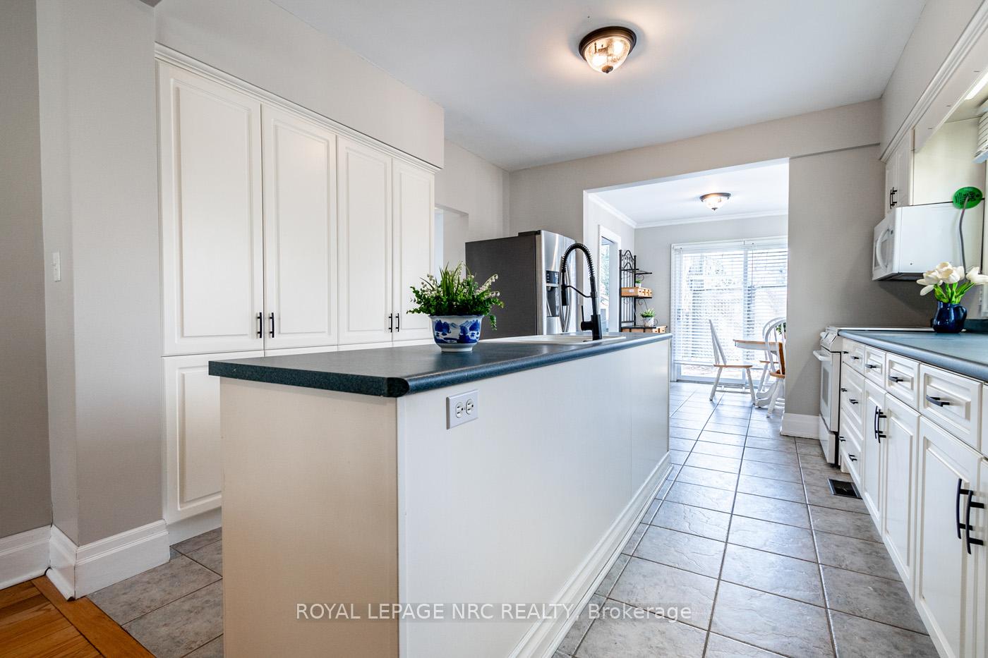Photo 10 of 1548 Pelham Street, Pelham, Fonthill — HOMEH