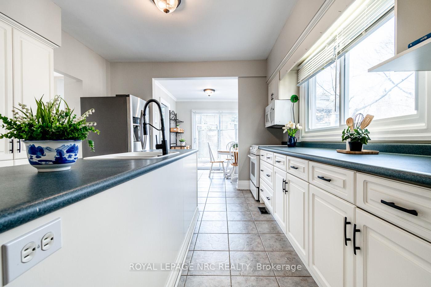 Photo 14 of 1548 Pelham Street, Pelham, Fonthill — HOMEH