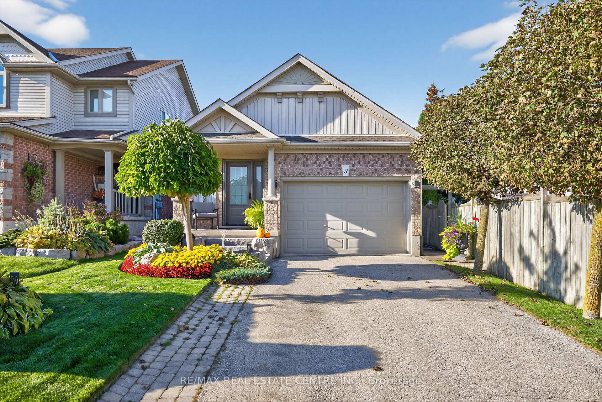 Photo 1 of 3 Bishop Court, Orangeville — HOMEH