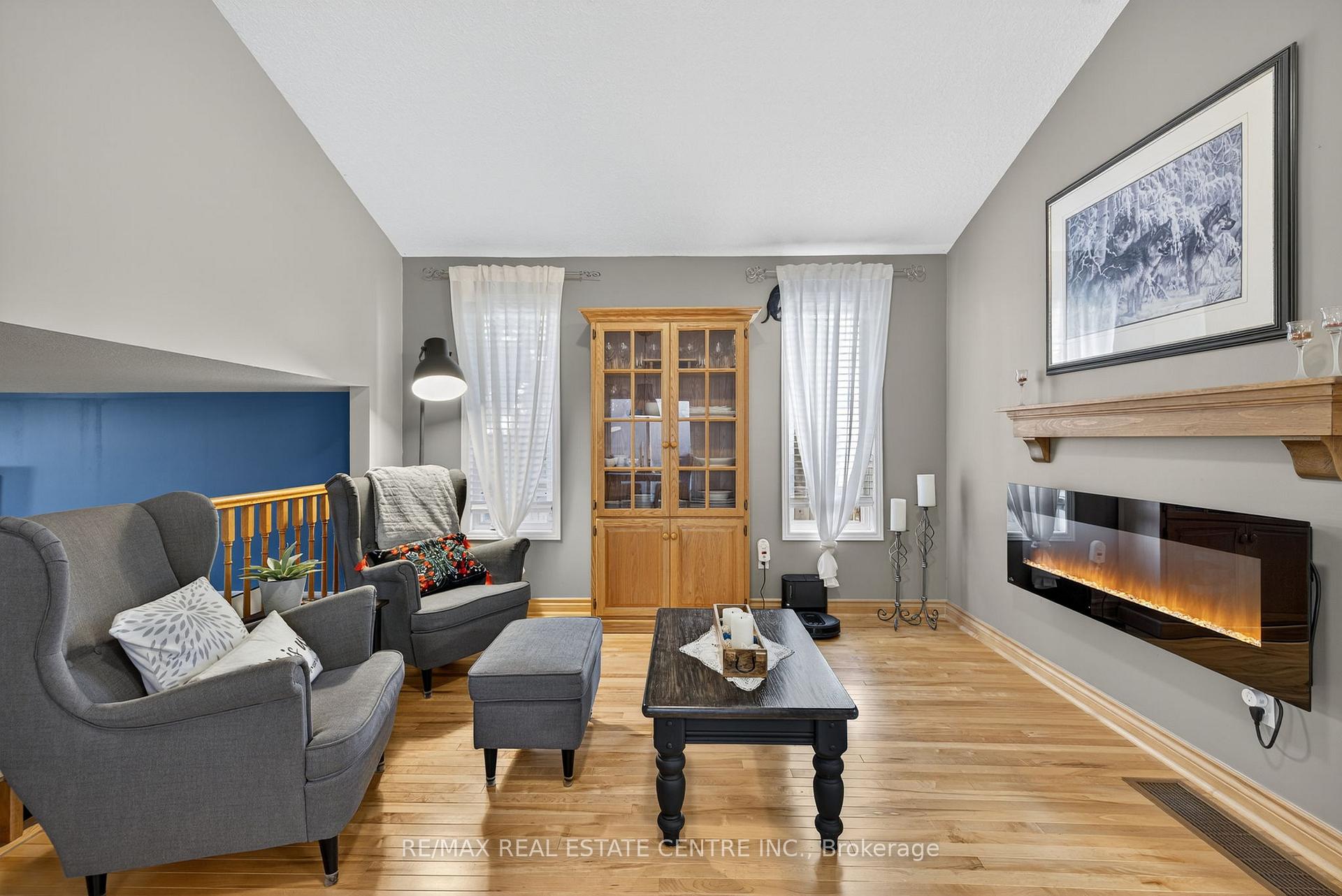 Photo 16 of 3 Bishop Court, Orangeville — HOMEH