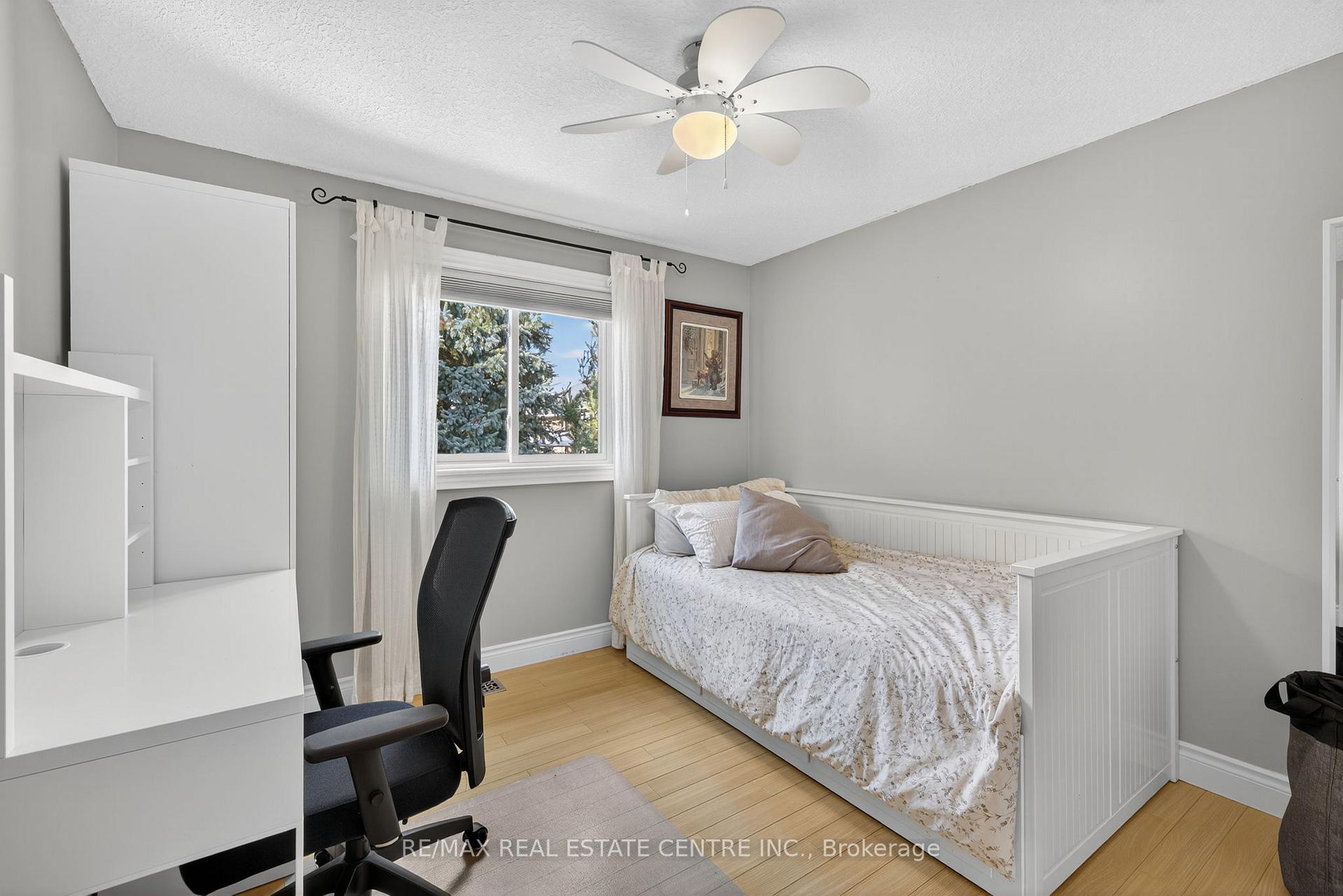 Photo 22 of 3 Bishop Court, Orangeville — HOMEH