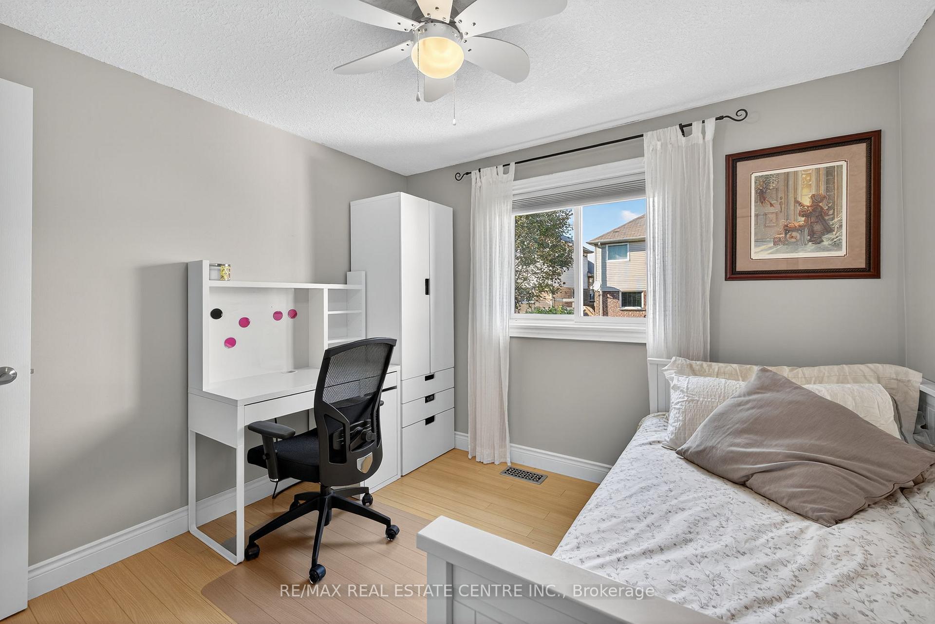 Photo 24 of 3 Bishop Court, Orangeville — HOMEH
