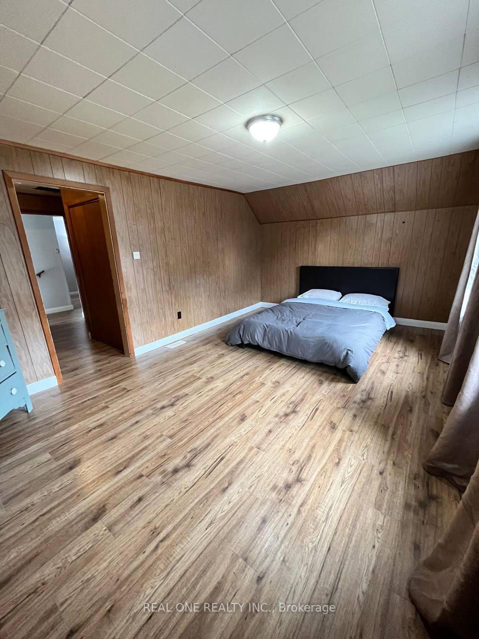 Photo 20 of 216 John Street N, Orillia — HOMEH