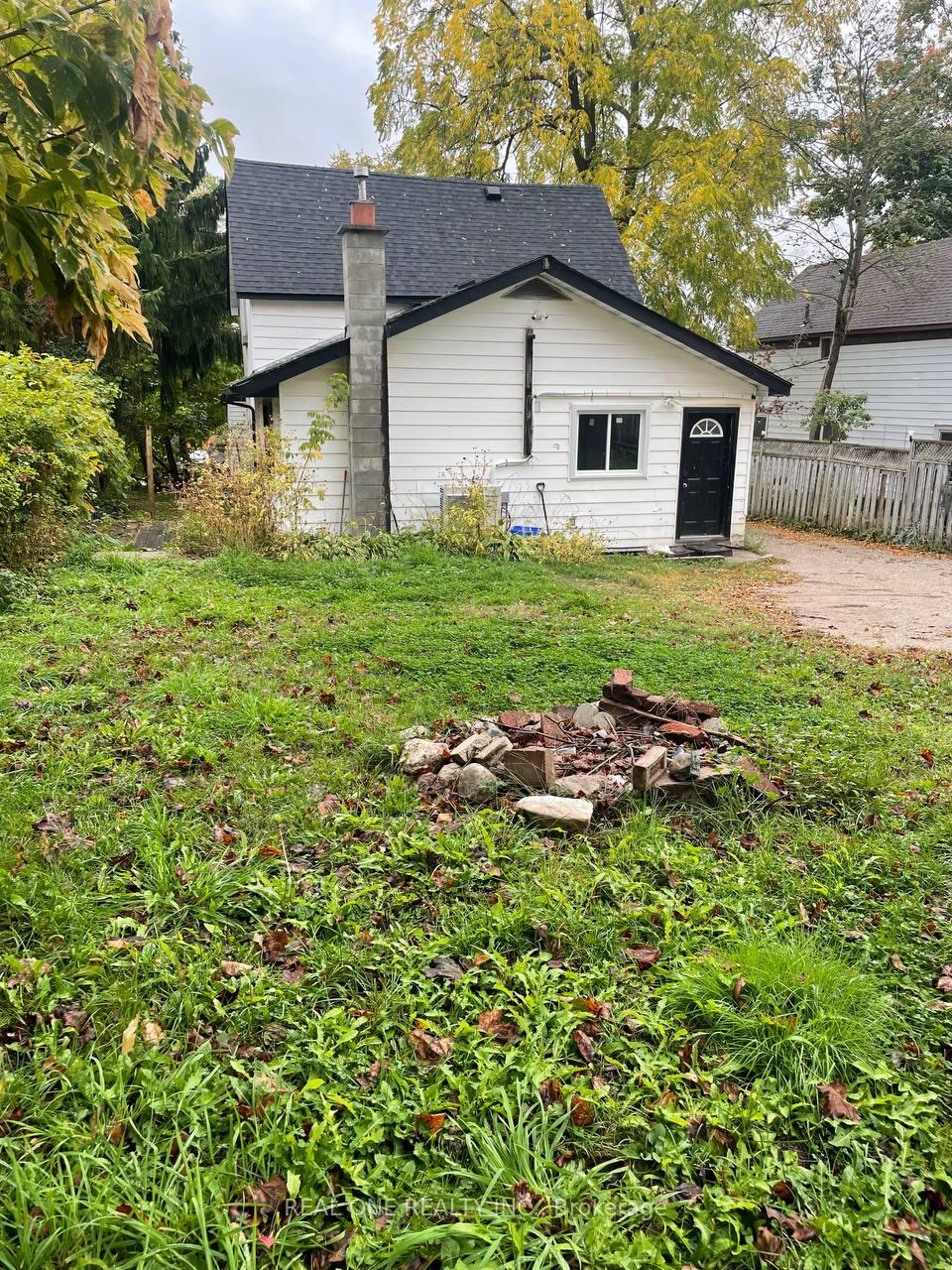 Photo 34 of 216 John Street N, Orillia — HOMEH