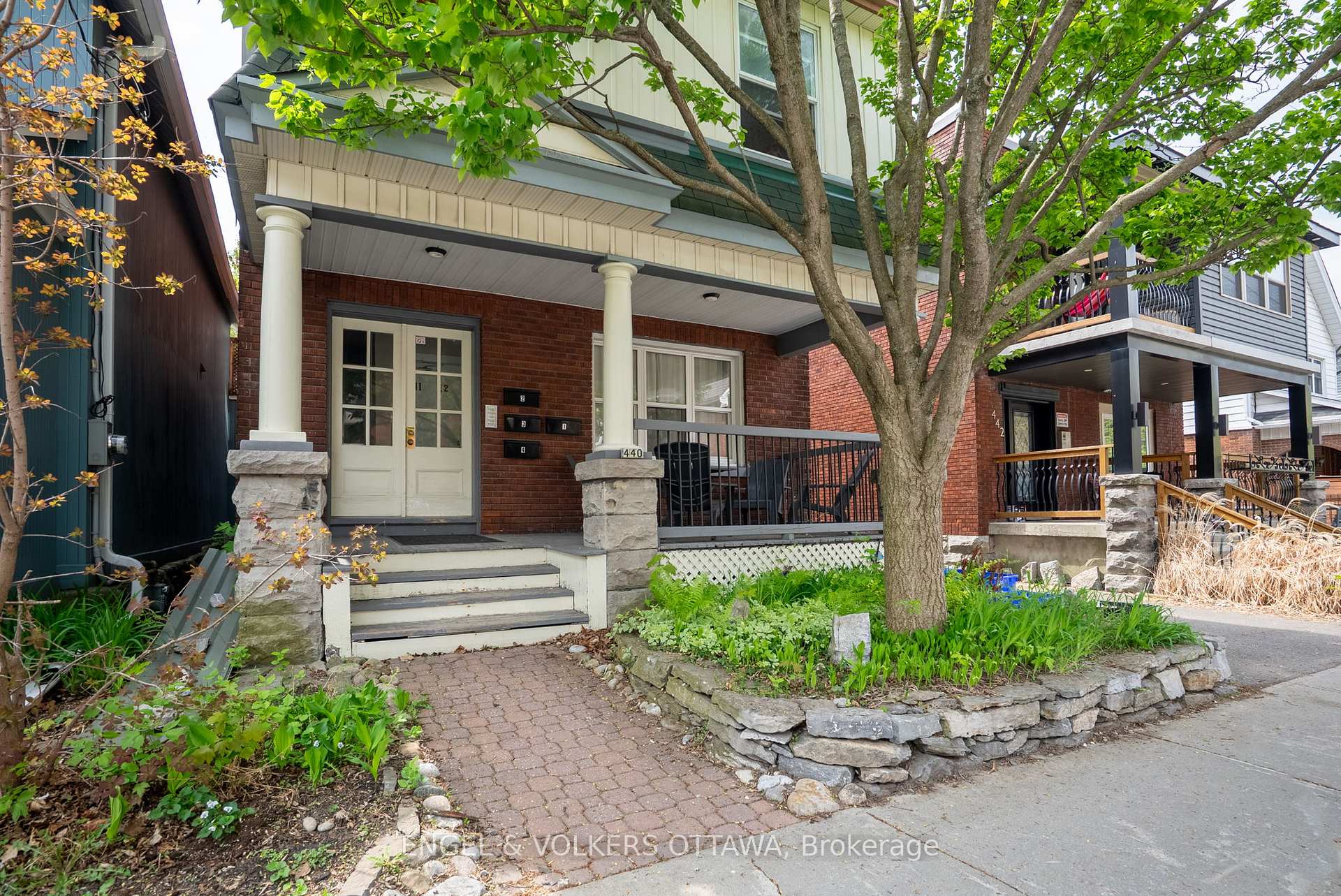 Photo 2 of Unit 3, 440 Mcleod Street, Ottawa, Ottawa Centre — HOMEH