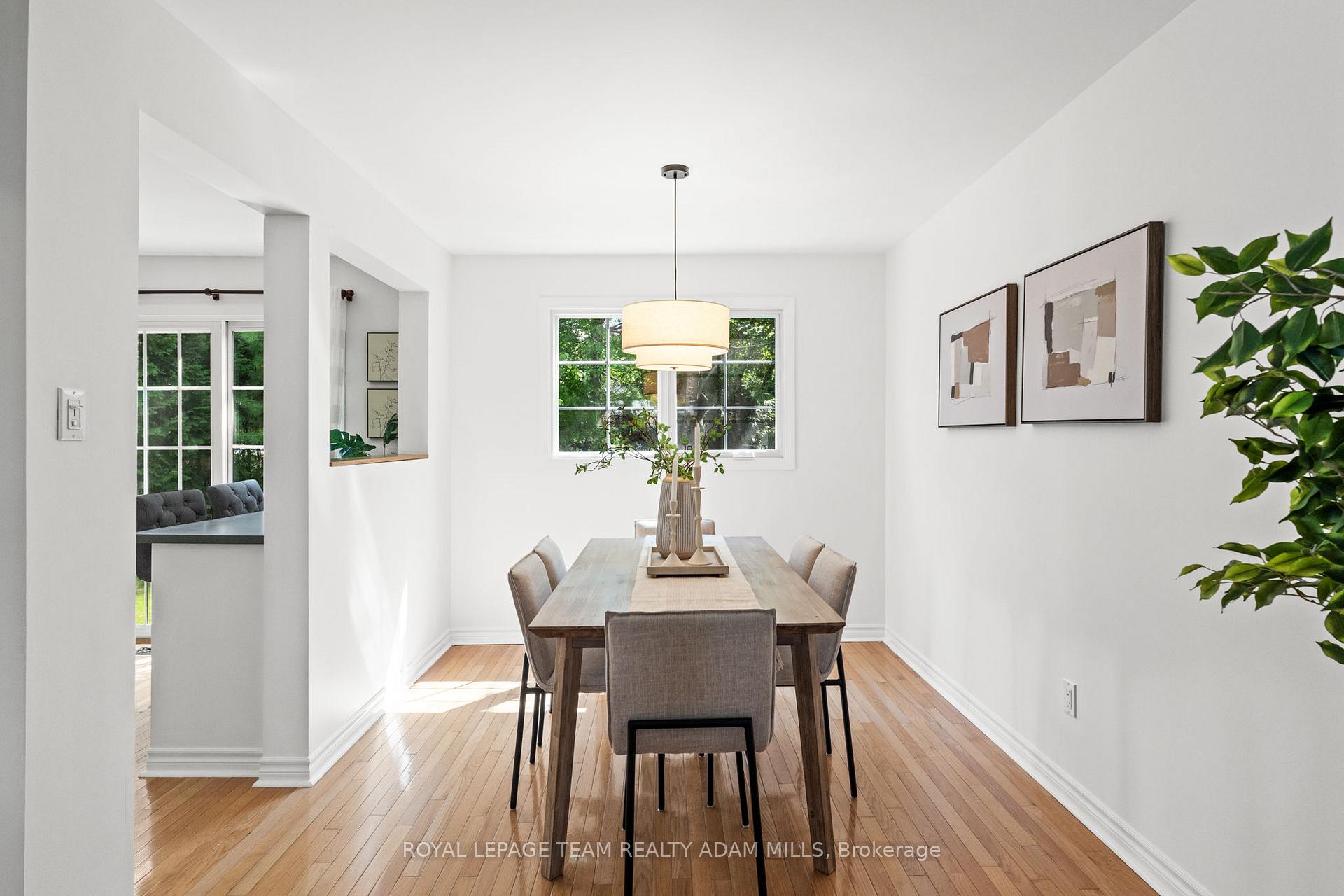 Photo 10 of 1205 St. Moritz Court, Ottawa, Convent Glen North — HOMEH