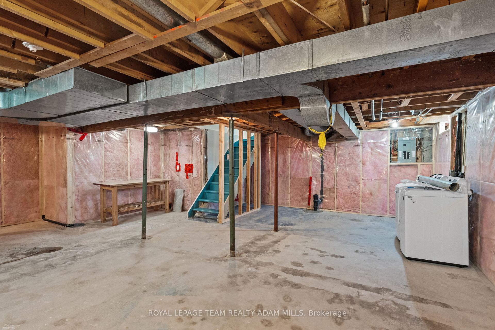 Photo 19 of 1205 St. Moritz Court, Ottawa, Convent Glen North — HOMEH