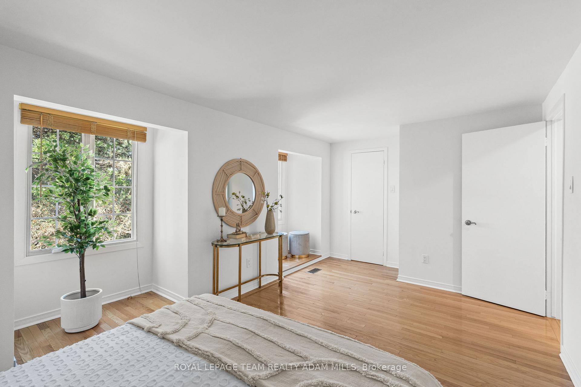 Photo 23 of 1205 St. Moritz Court, Ottawa, Convent Glen North — HOMEH