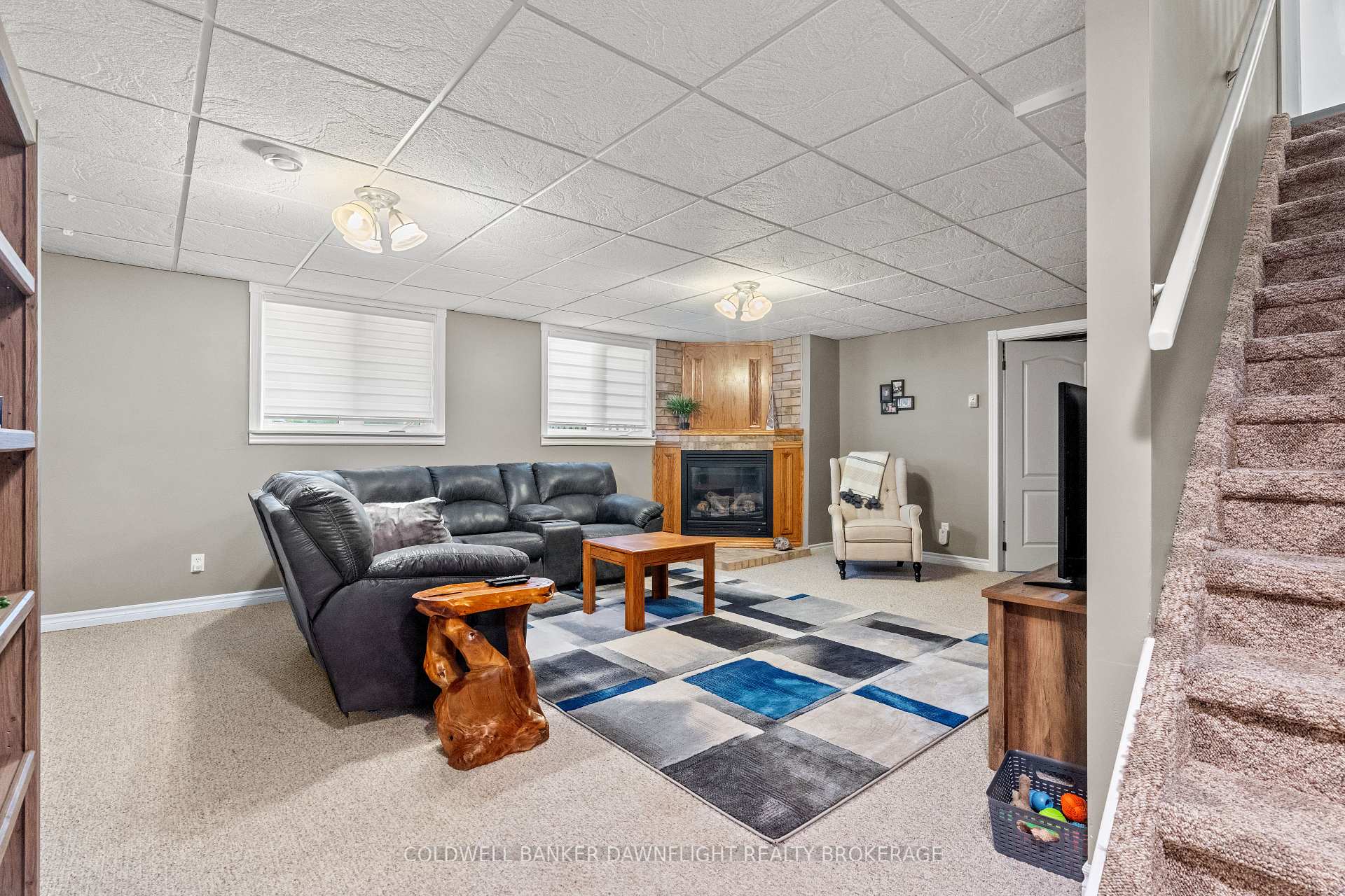 Photo 26 of 2162 Parkhill Drive, North Middlesex, Parkhill — HOMEH