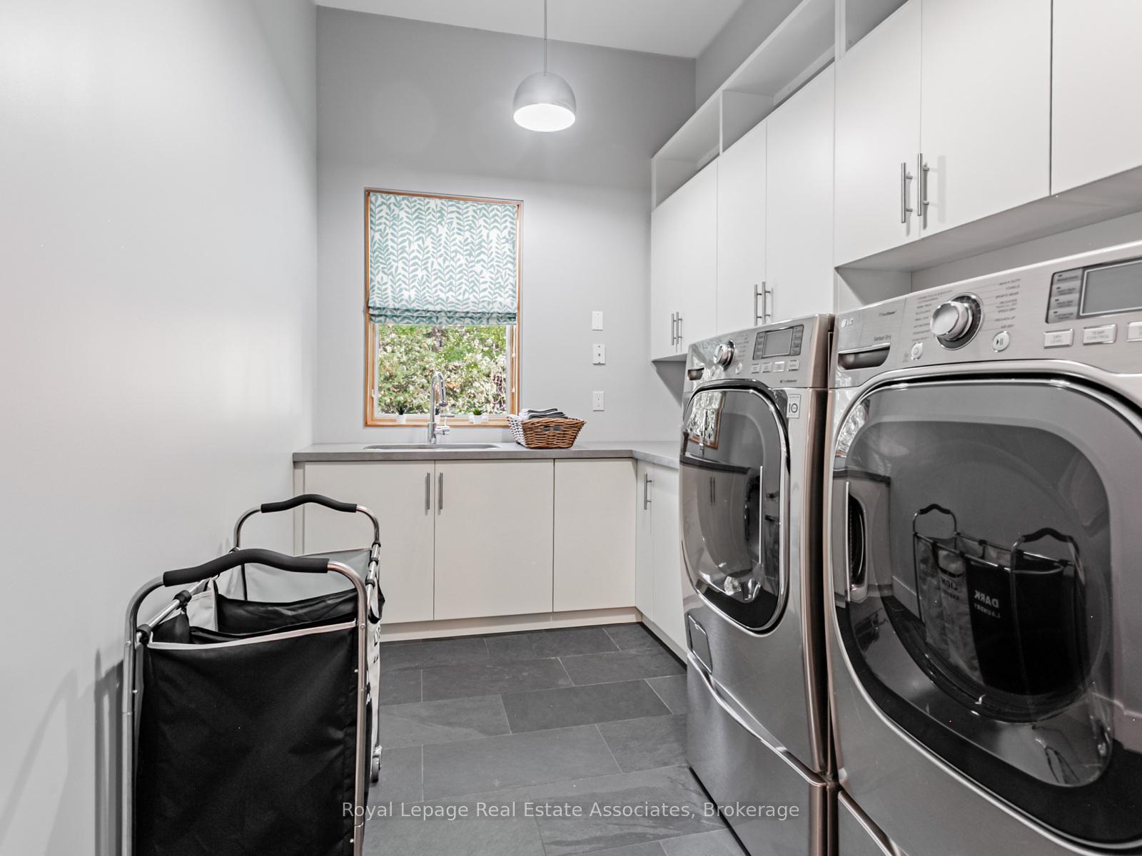 Photo 17 of 66 Inglewood Drive, Mississauga, Mineola — HOMEH