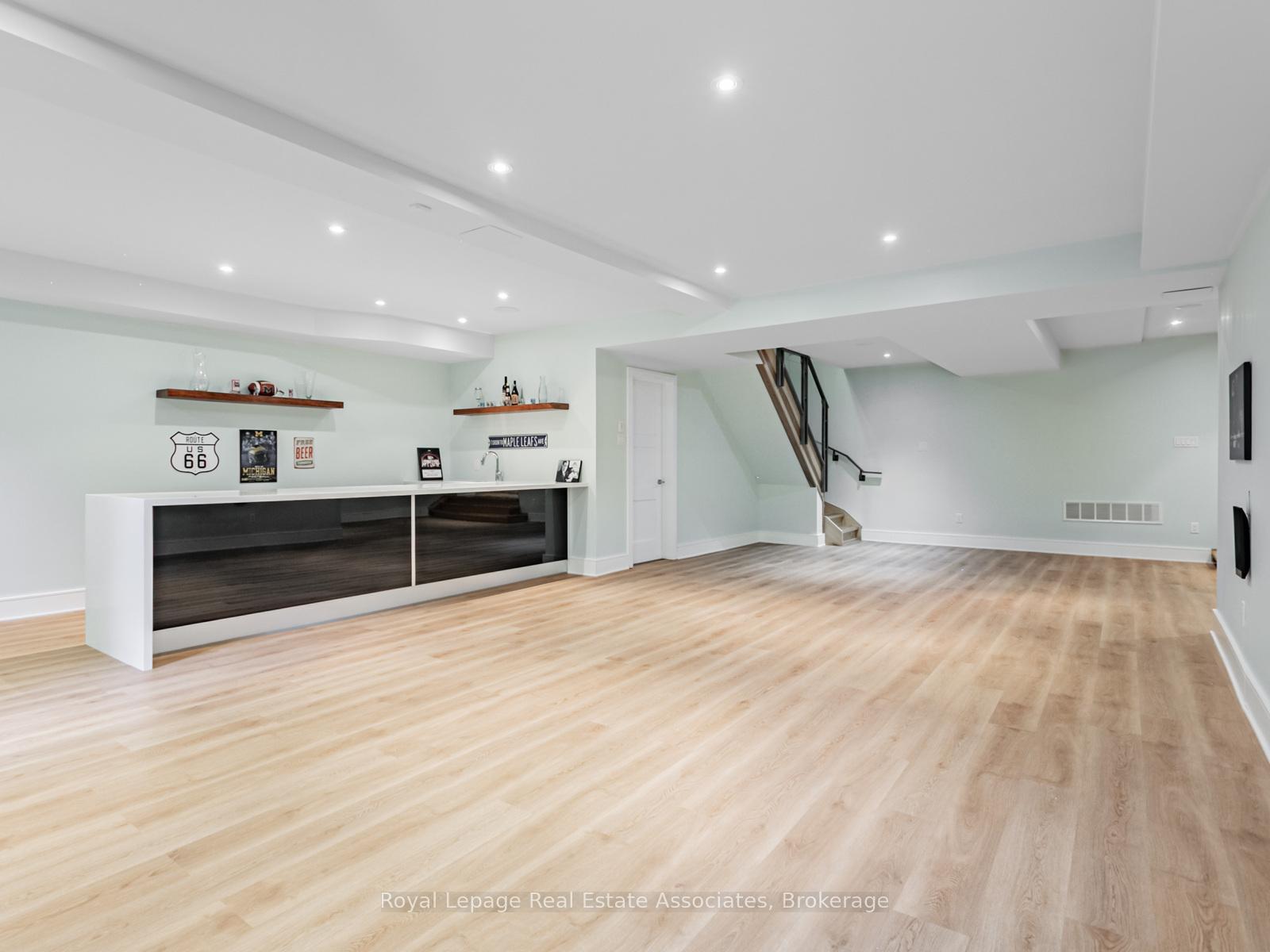 Photo 31 of 66 Inglewood Drive, Mississauga, Mineola — HOMEH