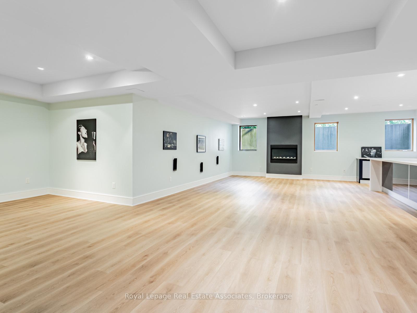 Photo 34 of 66 Inglewood Drive, Mississauga, Mineola — HOMEH