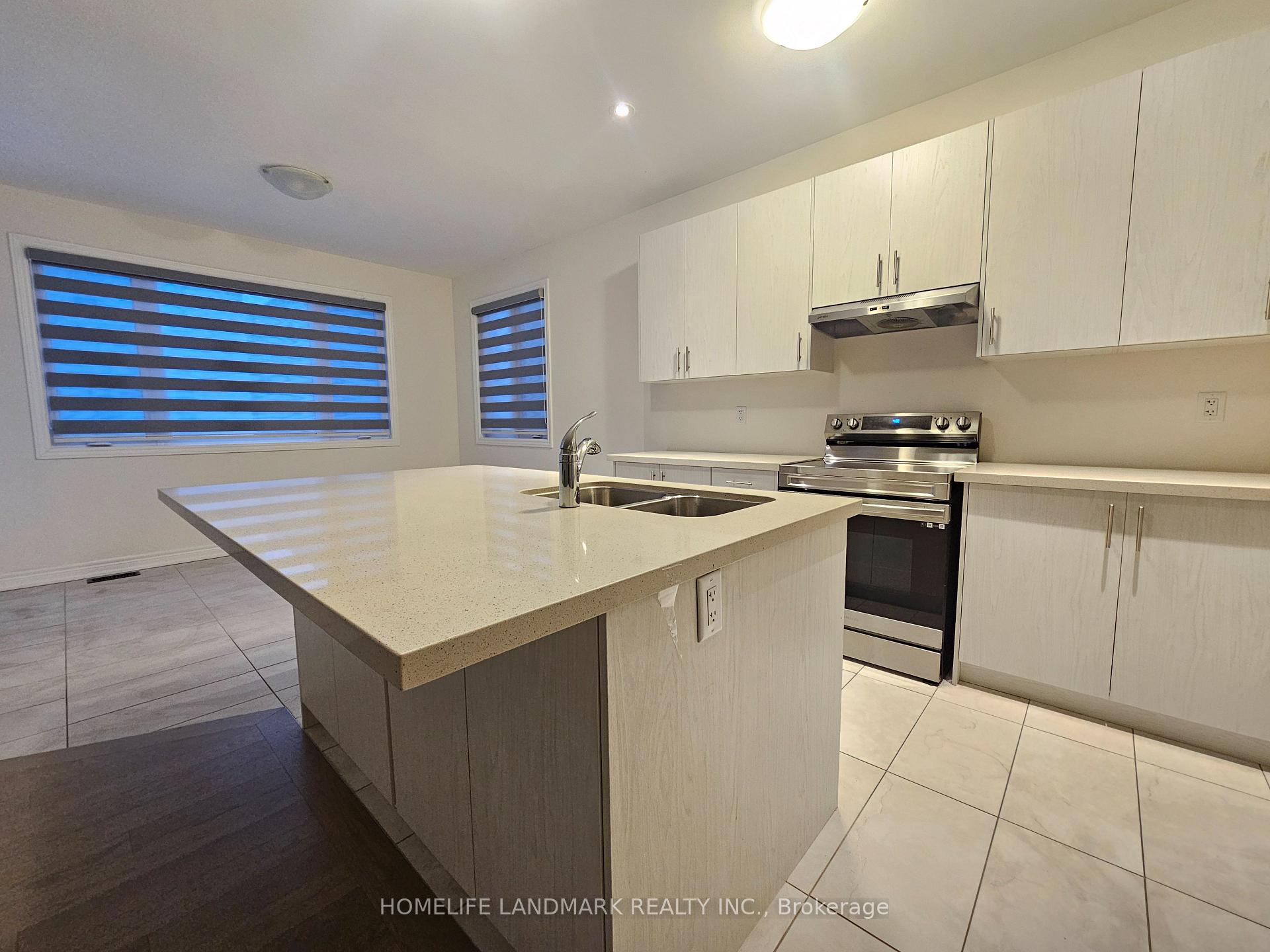 Photo 2 of 291 Boundary Boulevard, Markham, Rural Markham — HOMEH