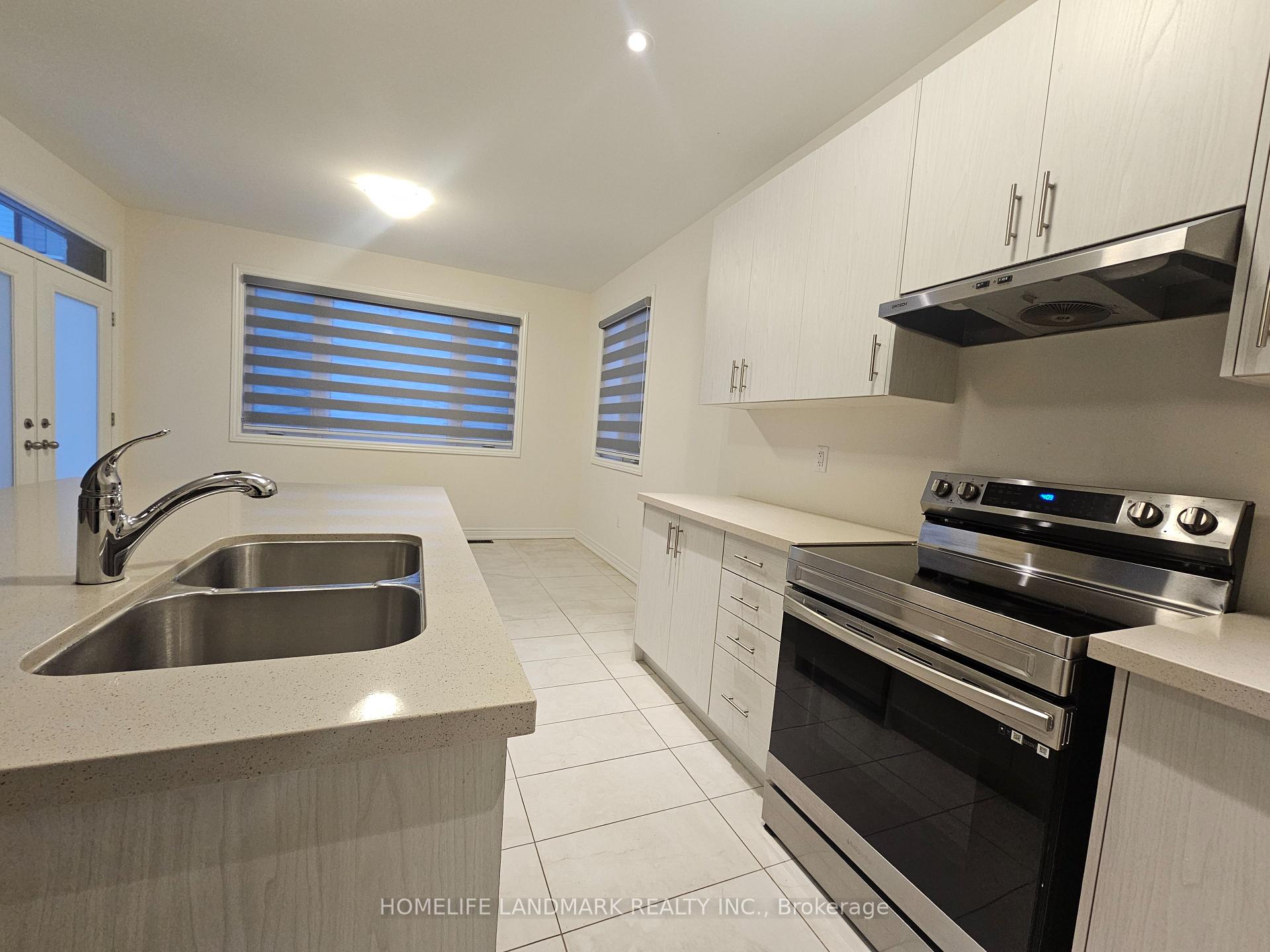 Photo 3 of 291 Boundary Boulevard, Markham, Rural Markham — HOMEH