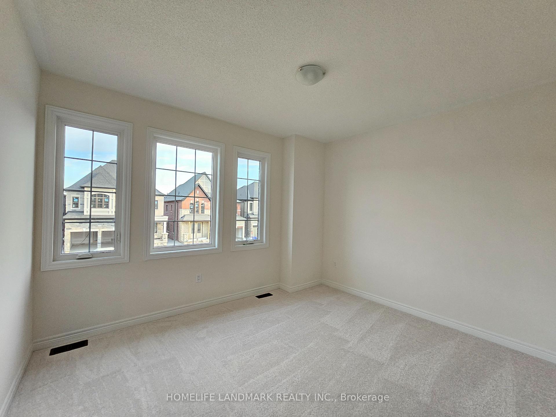 Photo 15 of 291 Boundary Boulevard, Markham, Rural Markham — HOMEH
