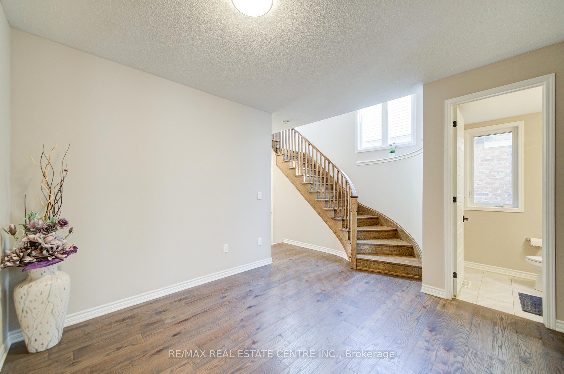 Photo 3 of 240 Chilver Heights, Milton, Ford — HOMEH