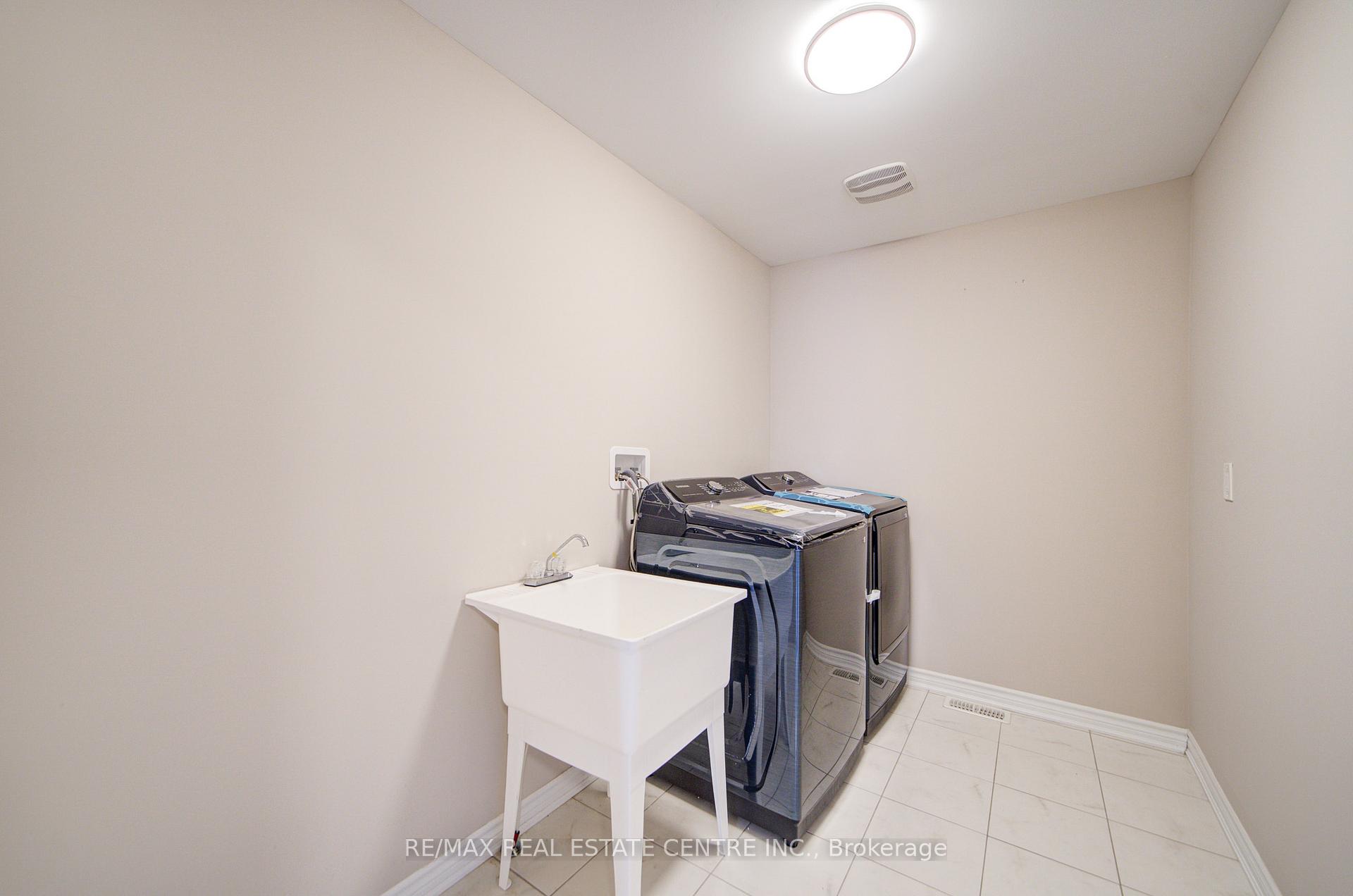 Photo 20 of 240 Chilver Heights, Milton, Ford — HOMEH