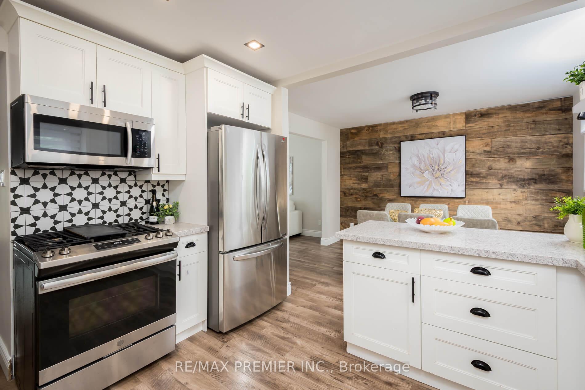 Photo 15 of 15 Maple Avenue W, New Tecumseth, Beeton — HOMEH
