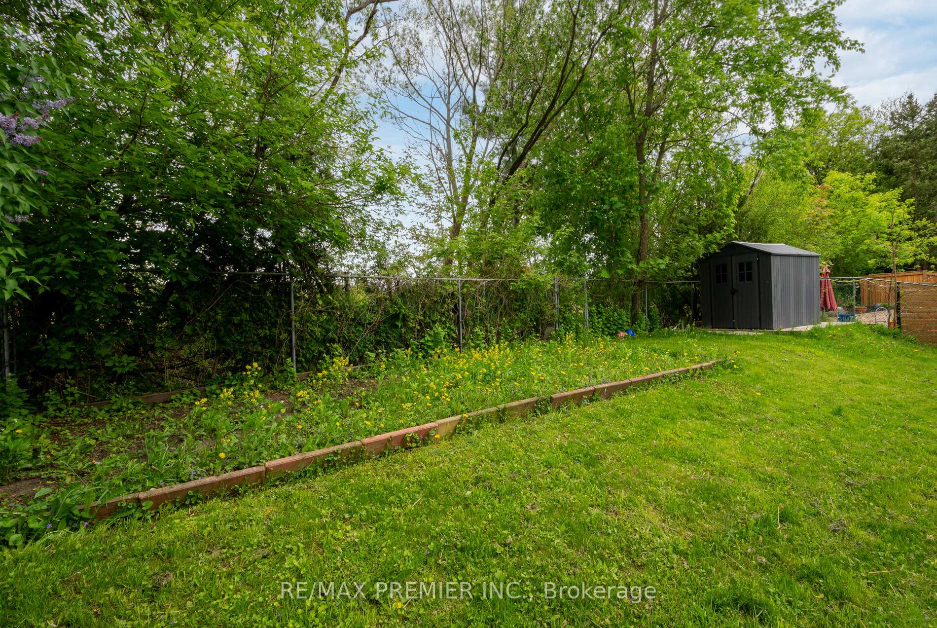 Photo 39 of 15 Maple Avenue W, New Tecumseth, Beeton — HOMEH