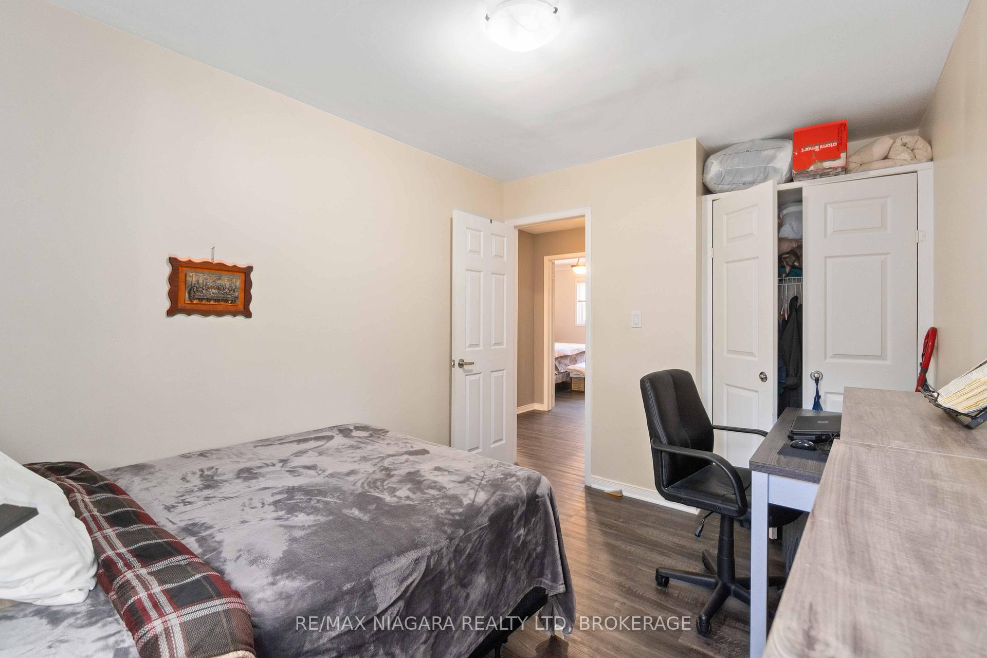 Photo 20 of 14 Meadowbrook Lane, Pelham, Fonthill — HOMEH