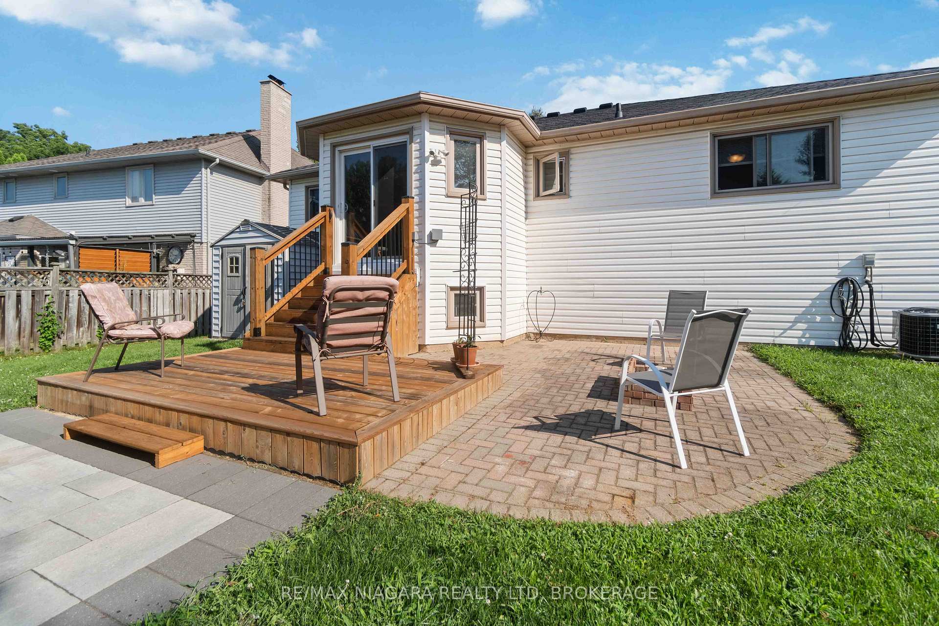 Photo 34 of 14 Meadowbrook Lane, Pelham, Fonthill — HOMEH