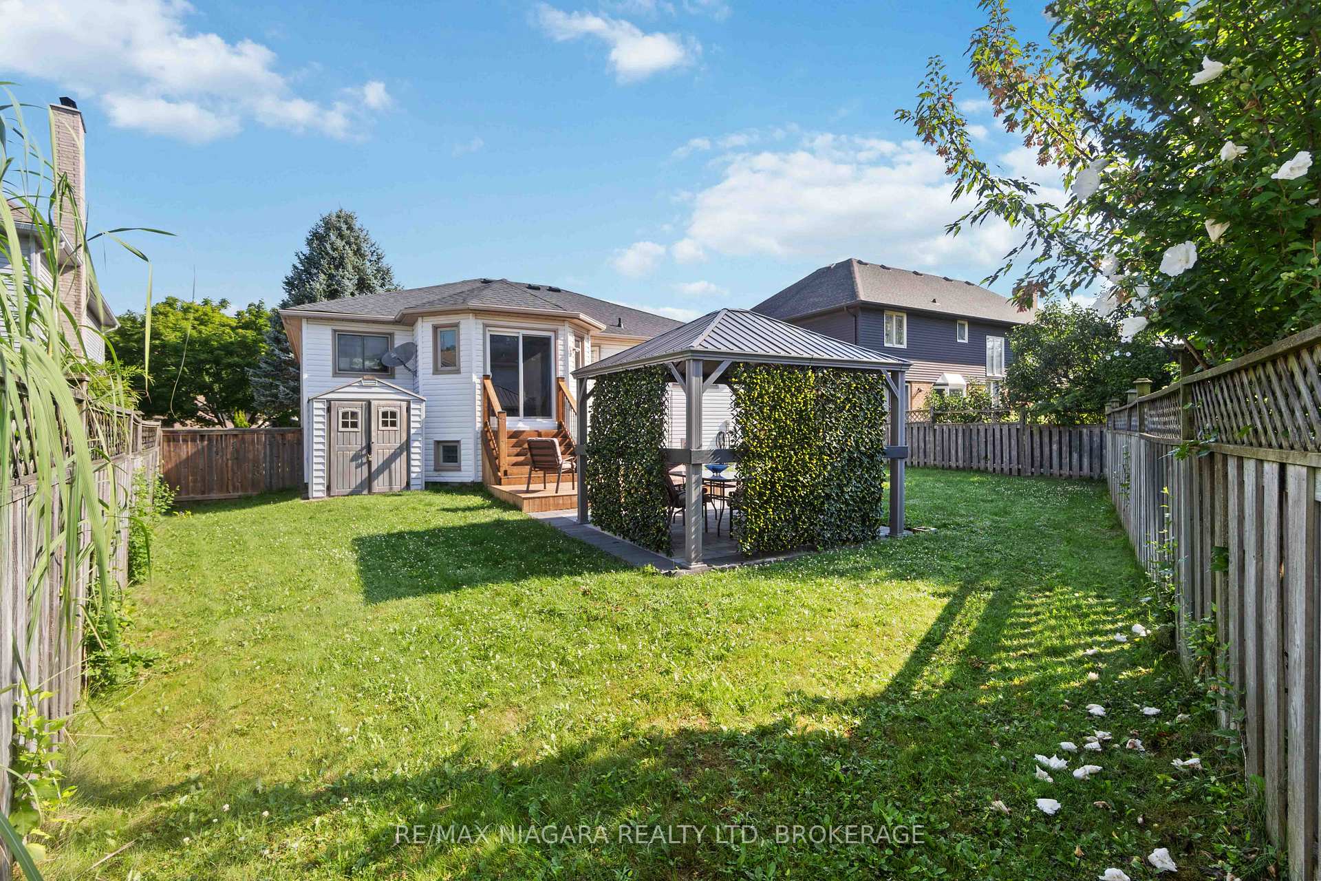 Photo 37 of 14 Meadowbrook Lane, Pelham, Fonthill — HOMEH