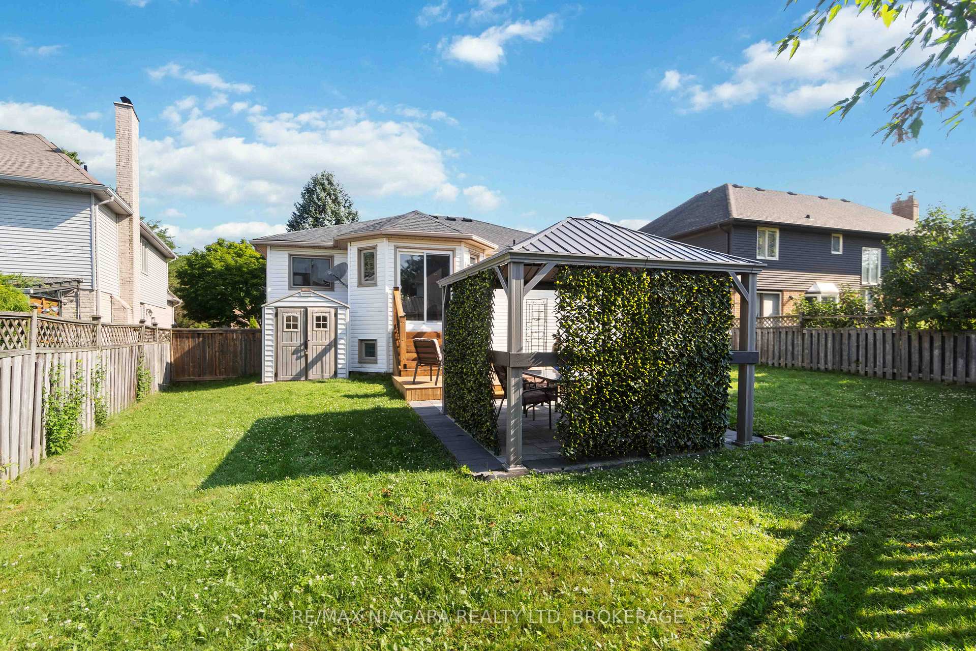 Photo 38 of 14 Meadowbrook Lane, Pelham, Fonthill — HOMEH