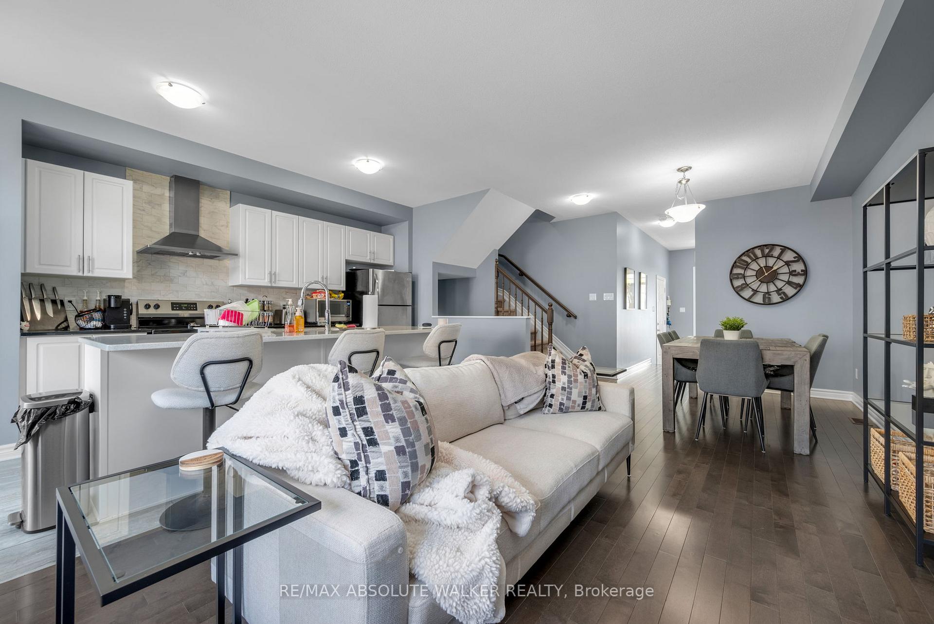 Photo 9 of 707 Decoeur Drive, Ottawa, Avalon West — HOMEH