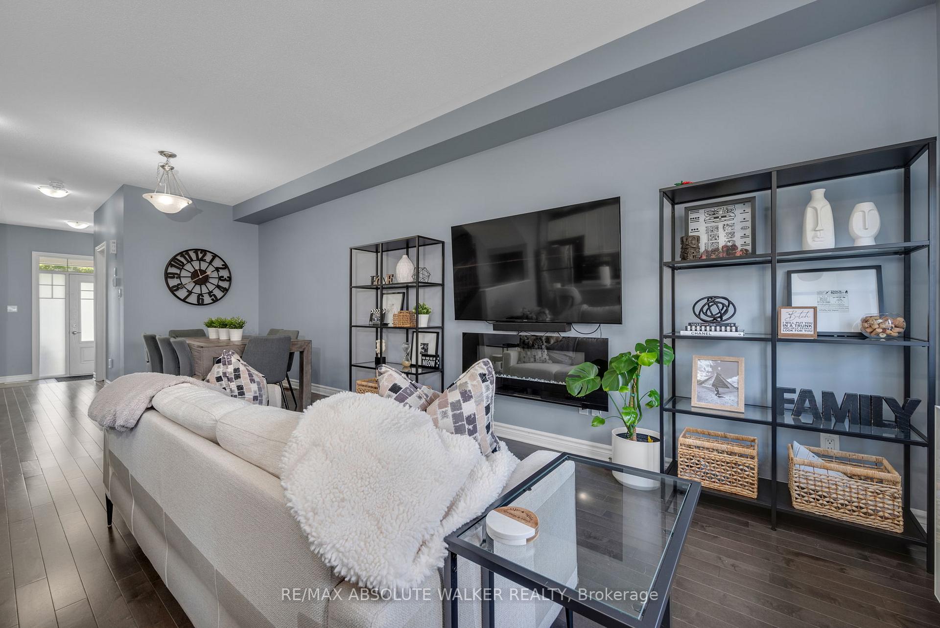 Photo 10 of 707 Decoeur Drive, Ottawa, Avalon West — HOMEH