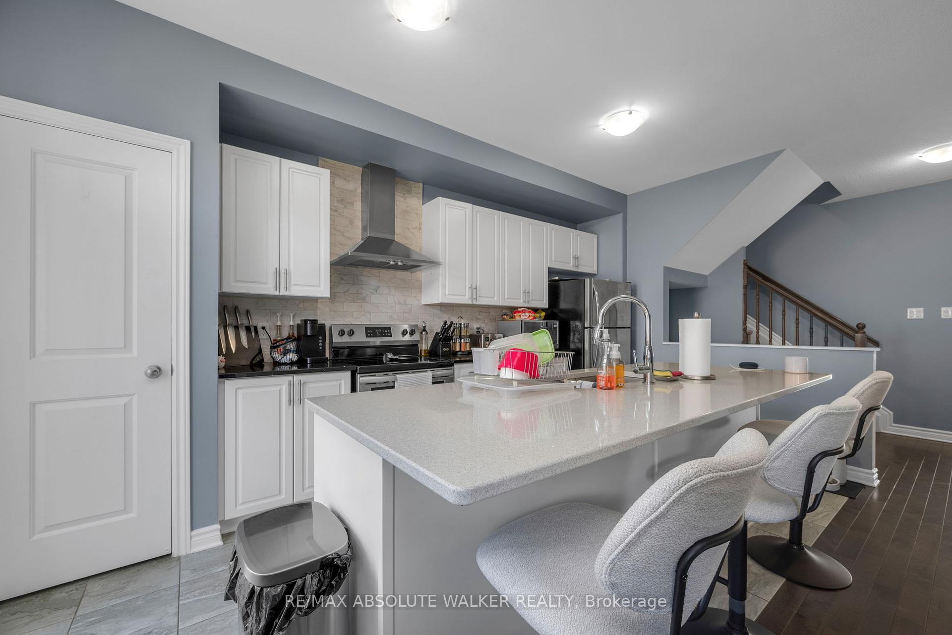 Photo 12 of 707 Decoeur Drive, Ottawa, Avalon West — HOMEH