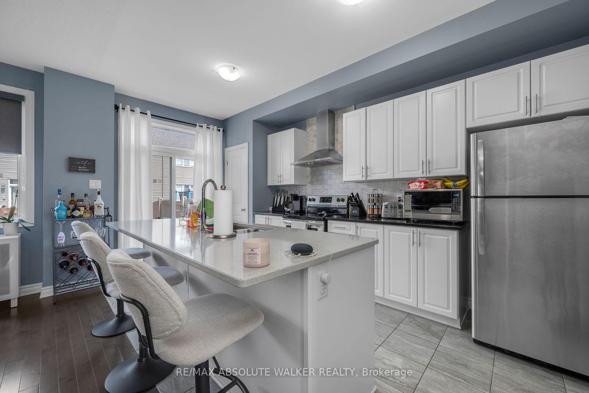Photo 13 of 707 Decoeur Drive, Ottawa, Avalon West — HOMEH