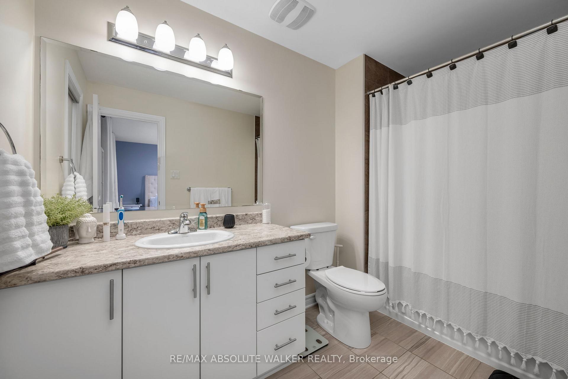 Photo 24 of 707 Decoeur Drive, Ottawa, Avalon West — HOMEH
