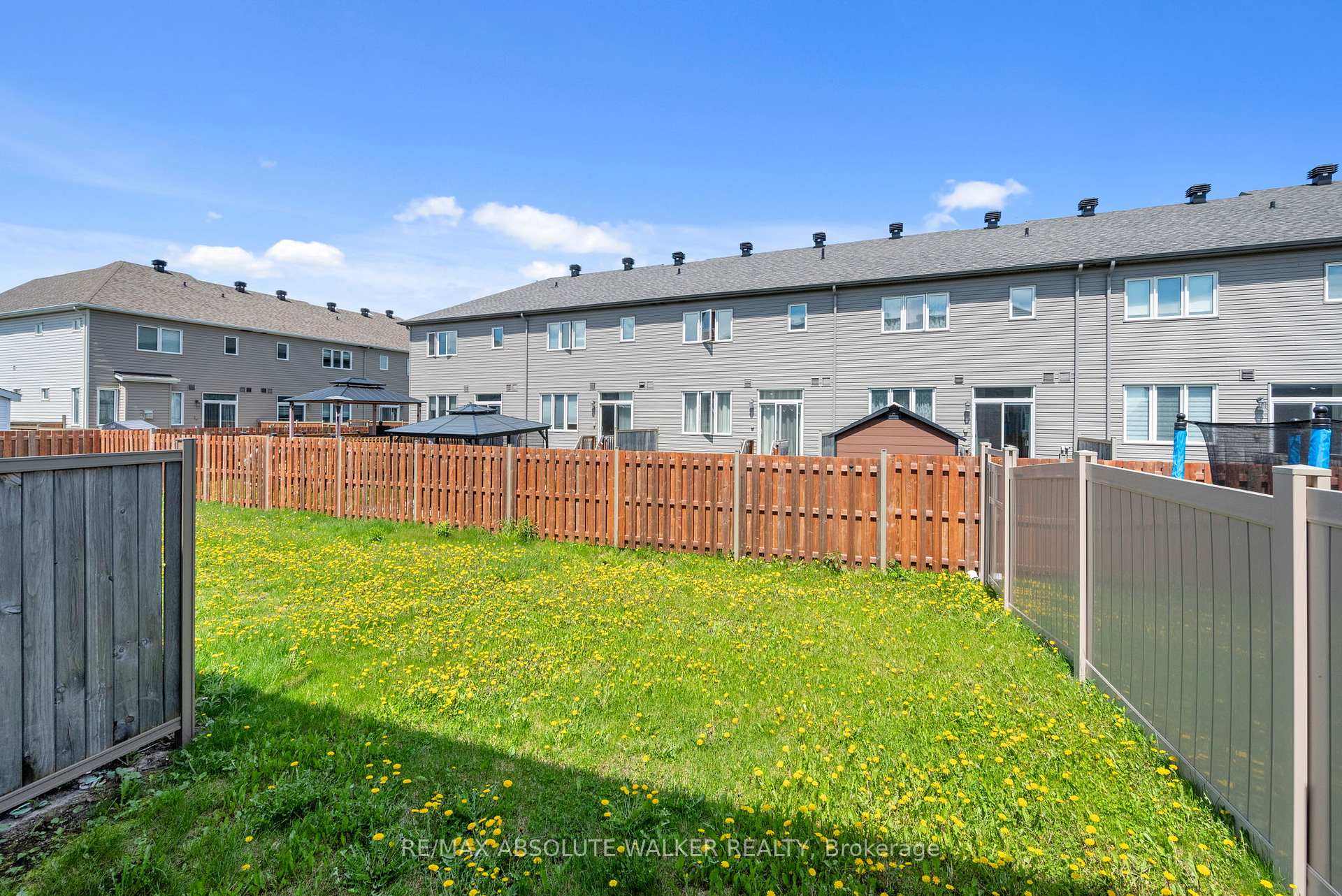 Photo 30 of 707 Decoeur Drive, Ottawa, Avalon West — HOMEH