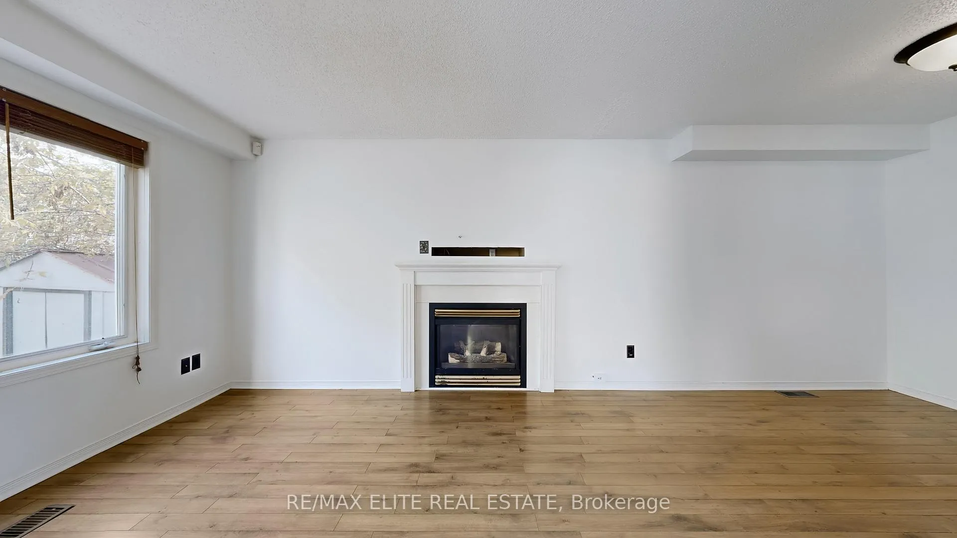 Photo 10 of 1785 Mcgill Court, Oshawa, Samac — HOMEH