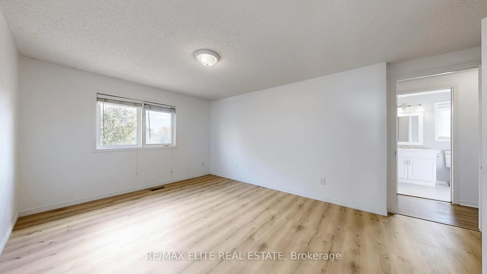 Photo 23 of 1785 Mcgill Court, Oshawa, Samac — HOMEH