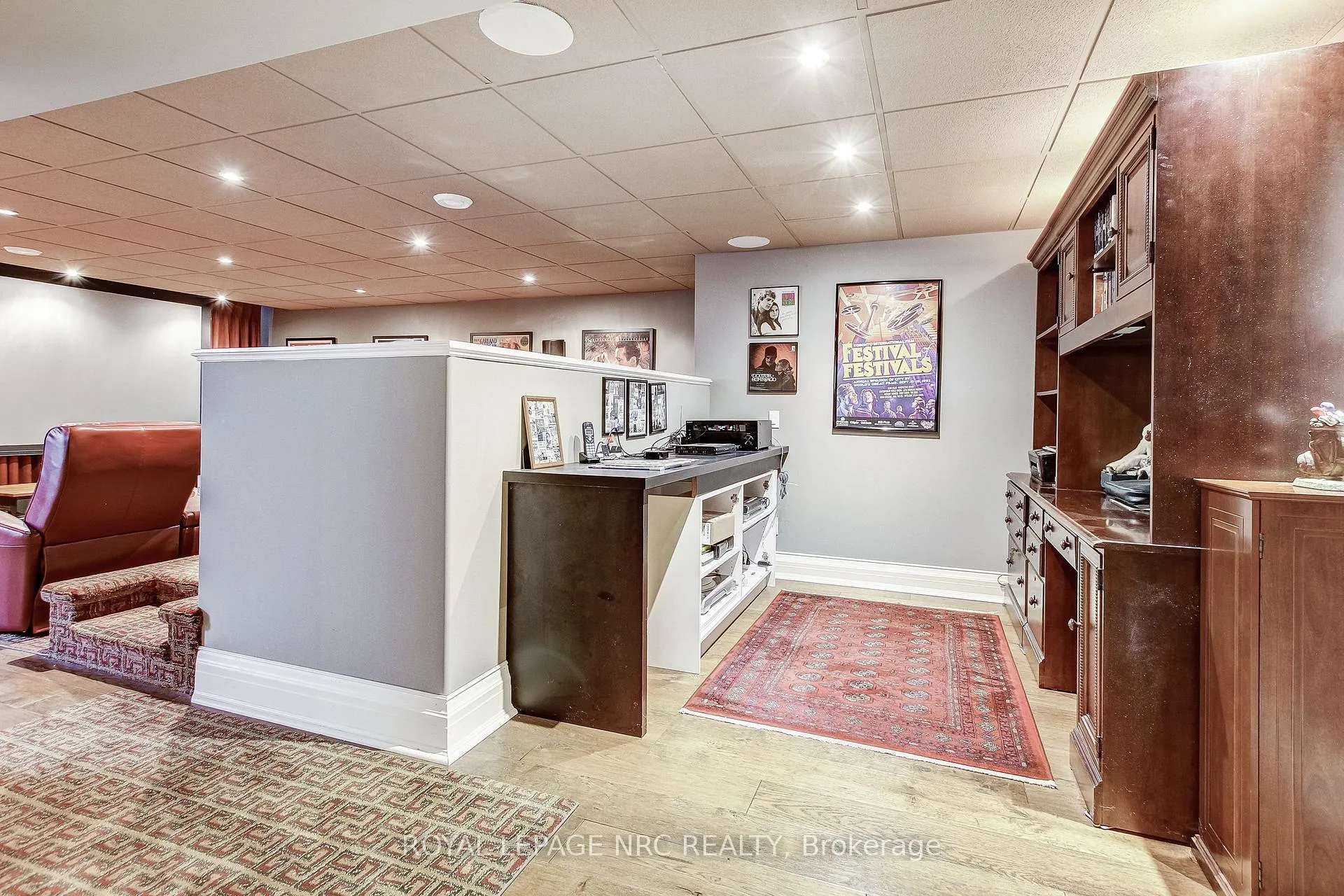 Photo 28 of 6725 Domenic Crescent, Niagara Falls, Stamford — HOMEH