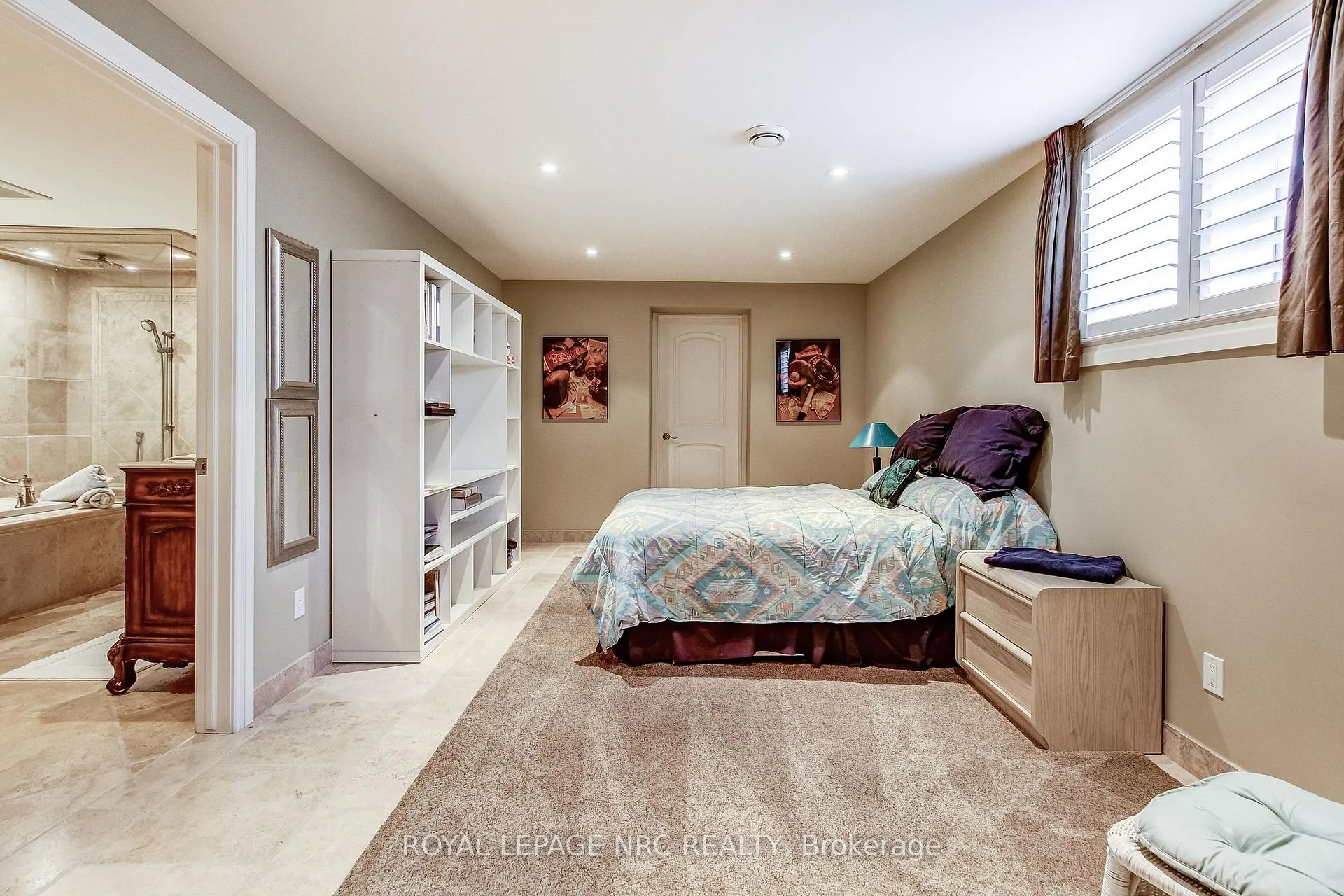 Photo 29 of 6725 Domenic Crescent, Niagara Falls, Stamford — HOMEH