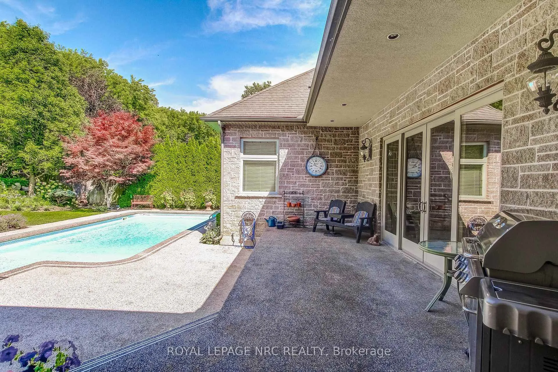 Photo 34 of 6725 Domenic Crescent, Niagara Falls, Stamford — HOMEH