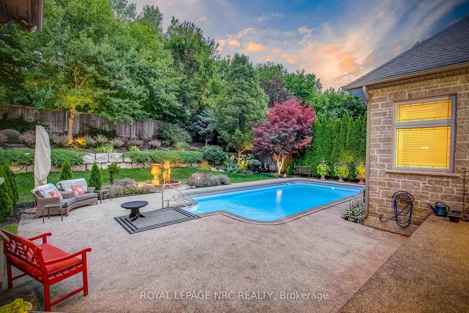 Photo 43 of 6725 Domenic Crescent, Niagara Falls, Stamford — HOMEH