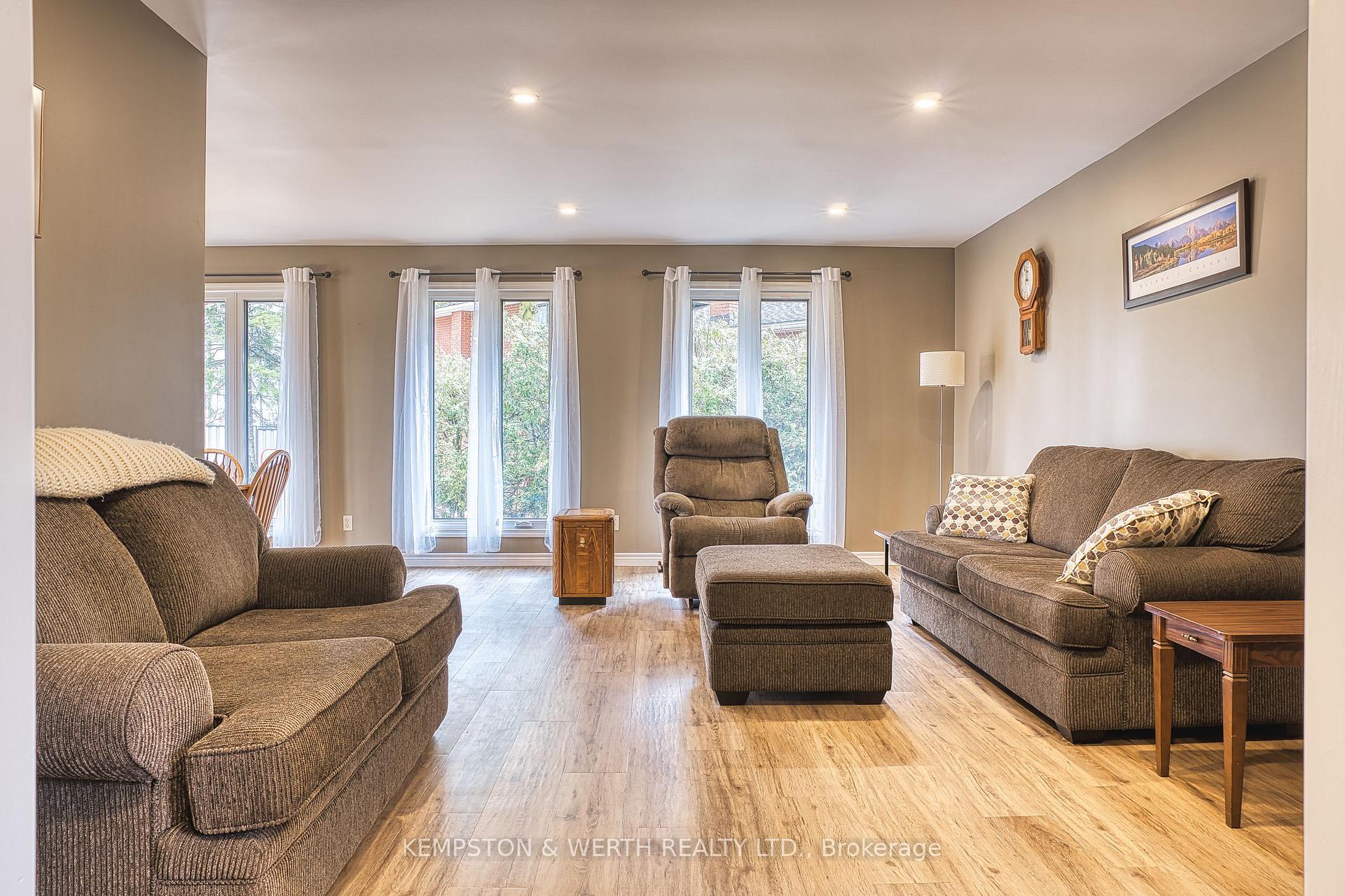 Photo 6 of 5 Windham Court, North Perth, Listowel — HOMEH